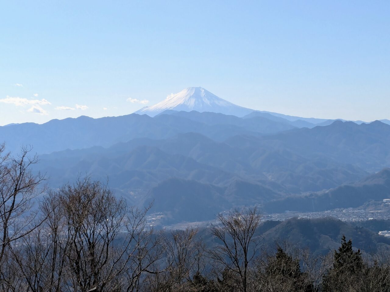 陣馬山山頂からの富士山