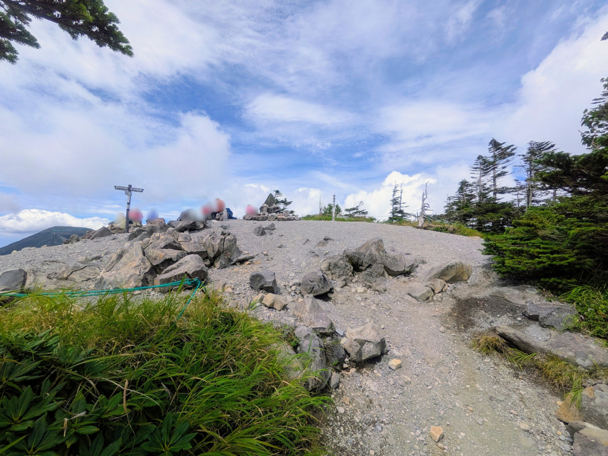 北横岳(山頂駅から北横岳山頂)