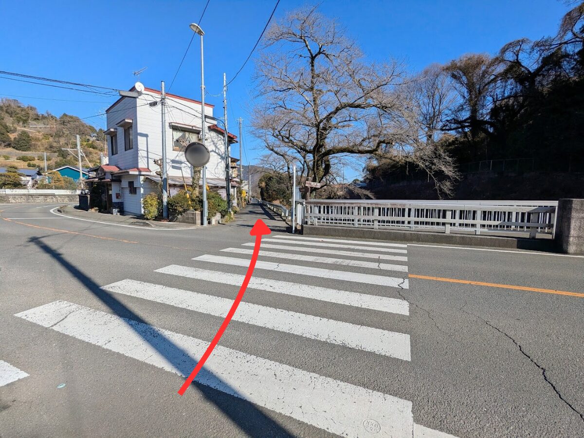 大野山（大野山山頂から山北駅）